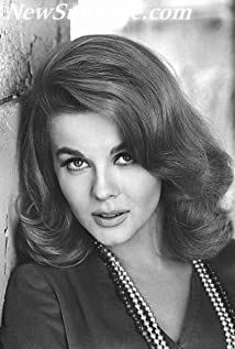 بیوگرافی Ann-Margret