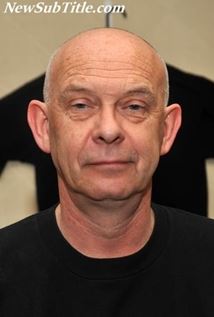 بیوگرافی Doug Bradley