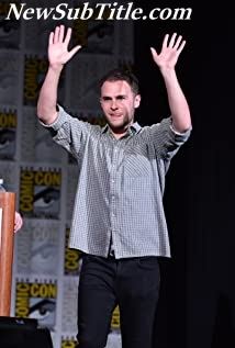 بیوگرافی Iain De Caestecker