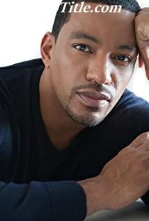 بیوگرافی Laz Alonso