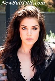 بیوگرافی Marie Avgeropoulos