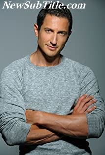 بیوگرافی Sasha Roiz