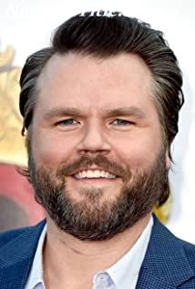 بیوگرافی Tyler Labine